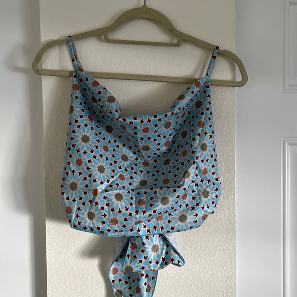 Crop tie back tank
